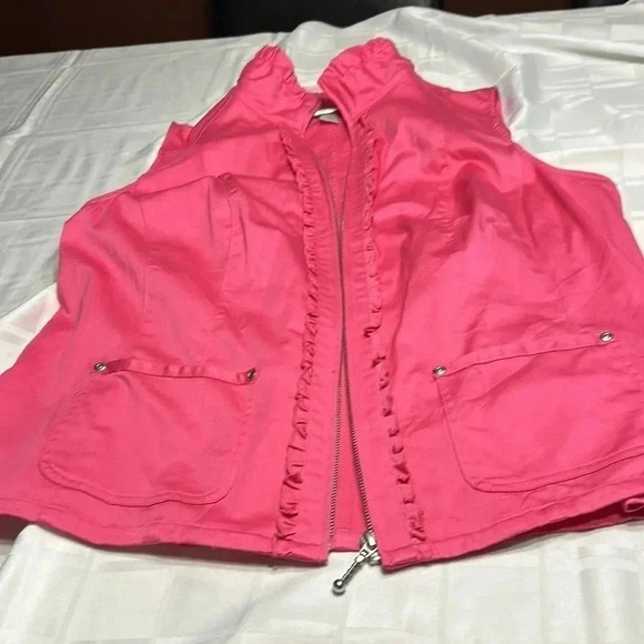 C J BANKS vest women 1X ,pink, fitted  ,frills,cotton,sporty,outdoors,Lagenlook - Picture 11 of 14